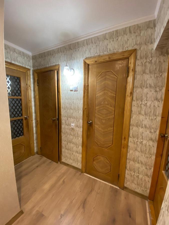 Затишна 2-Х Кімнатна Квартира - Дім Camenița Exterior foto