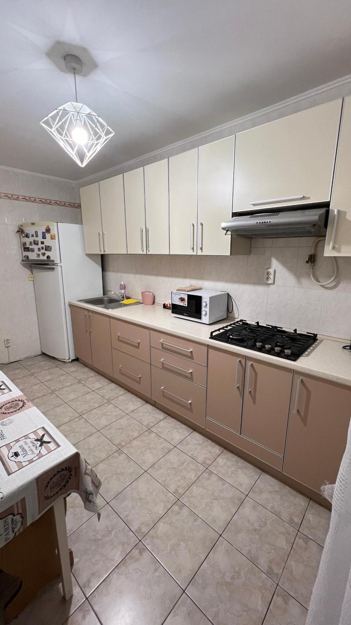 Затишна 2-Х Кімнатна Квартира - Дім Camenița Exterior foto
